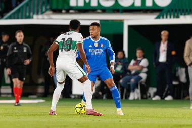 Elche, İspanya - 11 23 23 2025: LaLiga EA SPORTS maçı sırasında Elche CF ve Real Madrid FC takımları arasında Kylian Mbappe görüldü  