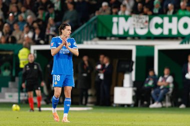 Elche, İspanya - 11 23 23 2025: Alvaro Carreras, Elche CF ve Real Madrid FC takımları arasında oynanan LaLiga EA Spor maçı sırasında görüldü  