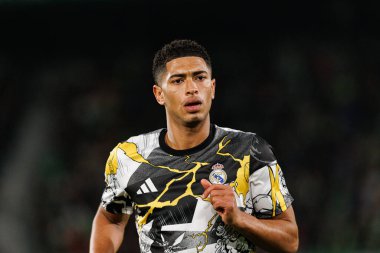 Elche, İspanya - 11 23 23 2025: Jude Bellingham, Elche CF ve Real Madrid FC takımları arasında oynanan LaLiga EA Spor maçı sırasında görüldü 