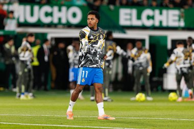 Elche, İspanya - 11 23 23 2025: Rodrygo Elche CF ve Real Madrid FC takımları arasında oynanan LaLiga EA SPORTS maçı sırasında görüldü. 