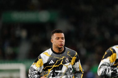 Elche, İspanya - 11 23 23 2025: LaLiga EA SPORTS maçı sırasında Elche CF ve Real Madrid FC takımları arasında Kylian Mbappe görüldü 