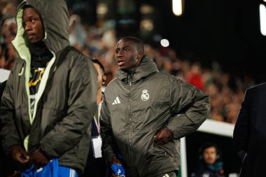 Elche, İspanya - 11 23 23 2025: Ferland Mendy LaLiga EA Spor karşılaşmasında Elche CF ve Real Madrid FC takımları arasında görüldü  