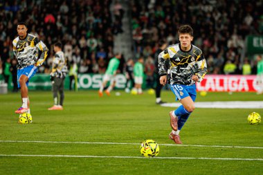 Elche, İspanya - 11 23 23 2025: LaLiga EA Spor karşılaşmasında Elche CF ve Real Madrid FC takımları arasında Arda Güler görüldü  