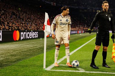 Rayane Bounida, AFC Ajax ve SL Benfica (Maciej Rogowski / Ball Raw Images) arasında Şampiyonlar Ligi faz oyunu sırasında görüldü)