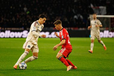 Rayane Bounida ve Amar Özel, AFC Ajax ve SL Benfica (Maciej Rogowski / Ball Raw Images) arasındaki Şampiyonlar Ligi faz oyununda görüldü)