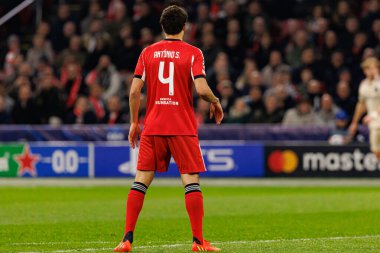 Antonio Silva, AFC Ajax ve SL Benfica (Maciej Rogowski / Ball Raw Images) arasındaki Şampiyonlar Ligi faz maçında görüldü)