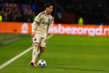 Rayane Bounida, AFC Ajax ve SL Benfica (Maciej Rogowski / Ball Raw Images) arasında Şampiyonlar Ligi faz oyunu sırasında görüldü)