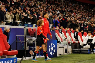 Richard Rios, AFC Ajax ve SL Benfica (Maciej Rogowski / Ball Raw Images) arasında Şampiyonlar Ligi faz oyunu sırasında görüldü)