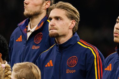 Kenneth Taylor, AFC Ajax ve SL Benfica (Maciej Rogowski / Ball Raw Images) arasındaki Şampiyonlar Ligi faz maçında görüldü)