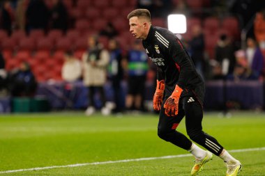 Anatoliy Trubin, AFC Ajax ve SL Benfica (Maciej Rogowski / Ball Raw Images) arasında Şampiyonlar Ligi faz oyunu sırasında görüldü)