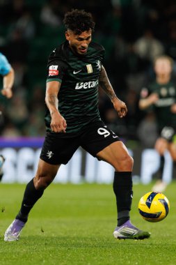  Luis Javier Suarez, Liga Portekiz maçı sırasında Estadio Jose Alvalade 'de (Maciej Rogowski / Ball Raw Images) Sporting CP ve CF Estrela Amadora takımları arasında görüldü.)