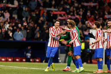 Atletico oyuncuları Atletico de Madrid ile Internazionale Milano (Maciej Rogowski / Ball Raw Images) arasındaki Şampiyonlar Ligi faz maçında kutlama yaparken görüldü.)
