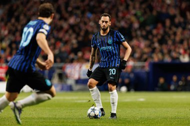 Hakan Calhanoğlu Atletico de Madrid ile Internazionale Milano (Maciej Rogowski / Ball Raw Images) arasındaki Şampiyonlar Ligi faz maçında görüldü.)