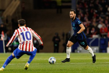 Hakan Calhanoğlu Atletico de Madrid ile Internazionale Milano (Maciej Rogowski / Ball Raw Images) arasındaki Şampiyonlar Ligi faz maçında görüldü.)