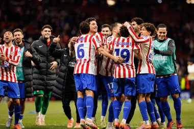 Atletico oyuncuları Atletico de Madrid ile Internazionale Milano (Maciej Rogowski / Ball Raw Images) arasındaki Şampiyonlar Ligi faz maçında kutlama yaparken görüldü.)
