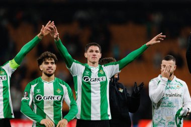 Ez Abde ve Sergi Altimira, Real Betis Balompie ve FC Utrecht (Maciej Rogowski / Ball Raw Images) takımları arasında oynanan UEFA Avrupa Ligi maçında görüldü.)