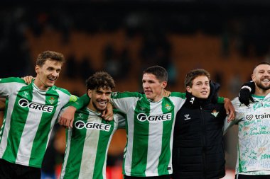 Diego Llorente, Ez Abde ve Sergi Altimira, Real Betis Balompie ve FC Utrecht (Maciej Rogowski / Ball Raw Images) takımları arasında oynanan UEFA Avrupa Ligi maçında görüldü.)