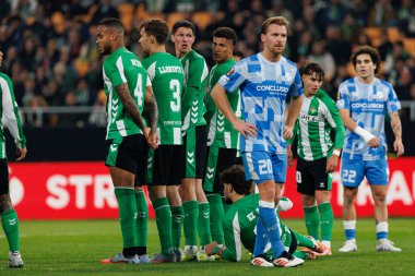 Real Betis Balompie ve FC Utrecht (Maciej Rogowski / Ball Raw Images) takımları arasında oynanan UEFA Avrupa Ligi maçında her iki takımın oyuncuları)