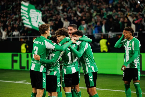 Betis 'in oyuncuları art arda gol atarken görüldü