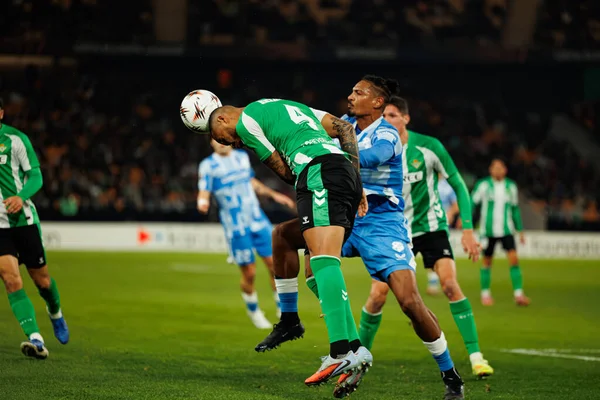 UEFA Avrupa Ligi maçında Real Betis Balompie ve FC Utrecht (Maciej Rogowski / Ball Raw Images) takımları arasında Natan ve Sebastien Haller görüldü.)