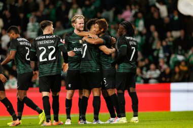 Sporcu Oyuncuları Liga Portekiz maçında Luis Suarez 'den gol üstüne gol atarken Estadio Jose Alvalade' de (Maciej Rogowski / Ball Raw Images) Sporting CP ve CF Estrela Amadora takımları arasında görüldü.)