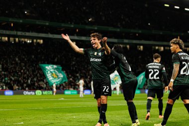 Eduardo Quaresma ve Geovany Quenda, Estadio Jose Alvalade 'de (Maciej Rogowski / Ball Raw Images) oynayan Sporting CP ve CF Estrela Amadora takımları arasında oynanan Liga Portekiz maçında gol attıktan sonra kutlama yaparken görüldü.)