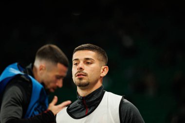 Jorge Meireles, Liga Portekiz maçı sırasında Estadio Jose Alvalade 'de Sporting CP ve CF Estrela Amadora (Maciej Rogowski / Ball Raw Images) takımları arasında görüldü.)