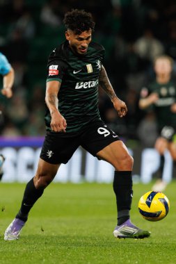  Luis Javier Suarez, Liga Portekiz maçı sırasında Estadio Jose Alvalade 'de (Maciej Rogowski / Ball Raw Images) Sporting CP ve CF Estrela Amadora takımları arasında görüldü.)