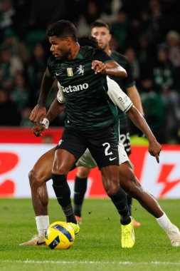  Matheus Reis, Liga Portekiz maçı sırasında Estadio Jose Alvalade 'de Sporting CP ve CF Estrela Amadora (Maciej Rogowski / Ball Raw Images) takımları arasında görüldü.)