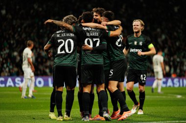 Sporcu Oyuncuları Liga Portekiz maçında Luis Suarez 'den gol üstüne gol atarken Estadio Jose Alvalade' de (Maciej Rogowski / Ball Raw Images) Sporting CP ve CF Estrela Amadora takımları arasında görüldü.)