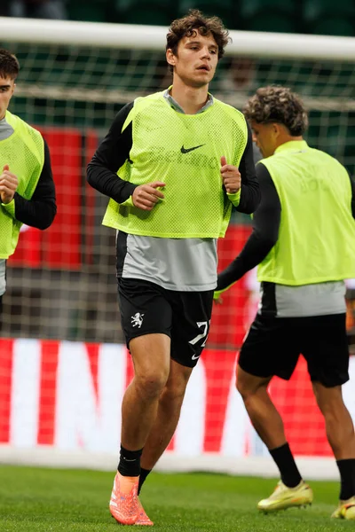   Eduardo Quaresma, Liga Portekiz maçı sırasında Estadio Jose Alvalade (Maciej Rogowski / Ball Raw Images) takımları arasında Sporting CP ve CF Estrela Amadora arasında görüldü.)