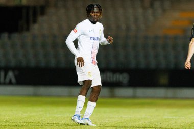 Isaac James, Liga Portekiz maçı sırasında Estadio Belediyesi Rio Maior 'da Casa Pia ve FC Alverca takımları arasında görüldü (Maciej Rogowski / Ball Raw Images)