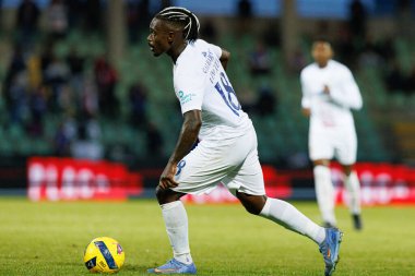 Lincoln, Liga Portekiz maçı sırasında Estadio Belediyesi Rio Maior 'da Casa Pia ve FC Alverca takımları arasında görüldü (Maciej Rogowski / Ball Raw Images)