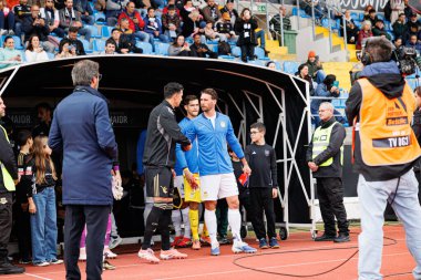 Jose Fonte ve Sergi Gomez, Liga Portekiz maçı sırasında Estadio Belediyesi Rio Maior 'da Casa Pia ve FC Alverca takımları arasında görüldü. (Maciej Rogowski / Ball Raw Images)
