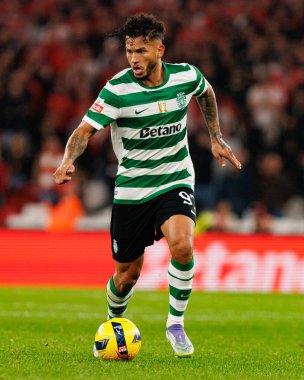 Luis Suarez Liga Portekiz maçı sırasında SL Benfica ve Sporting CP (Maciej Rogowski / Ball Raw Images) arasında görüldü)