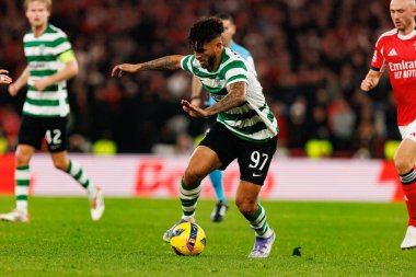 Luis Suarez Liga Portekiz maçı sırasında SL Benfica ve Sporting CP (Maciej Rogowski / Ball Raw Images) arasında görüldü)