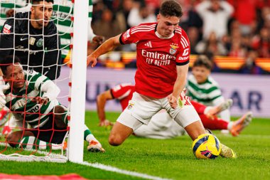 SL Benfica ve Sporting CP (Maciej Rogowski / Ball Raw Images) arasında oynanan Liga Portekiz maçında Geny Catamo ve Georgiy Sudakov görüldü)