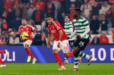 SL Benfica ile Sporting CP (Maciej Rogowski / Ball Raw Images) arasındaki Liga Portekiz maçında Vangelis Pavlidis ve Ousmane Diomande görüldü)