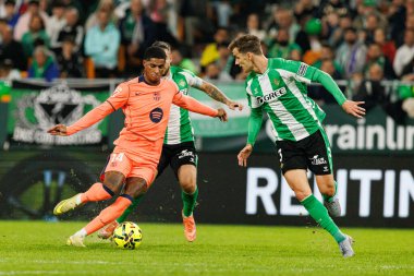Marcus Rashford, Aitor Ruibal ve Diego Lllorente, LaLiga EA Sports maçında Real Betis Balompie ve FC Barcelona (Maciej Rogowski / Ball Raw Images) takımları arasında görüldü.)