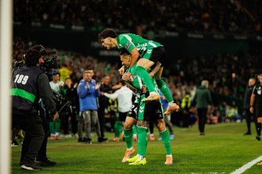 Antony ve Abde Ezzalzouli Ez Abde, Real Betis Balompie ve FC Barcelona (Maciej Rogowski / Ball Raw Images) takımları arasındaki LaLiga EA Sports maçında gol attıktan sonra kutlama yaparken görüldü.)