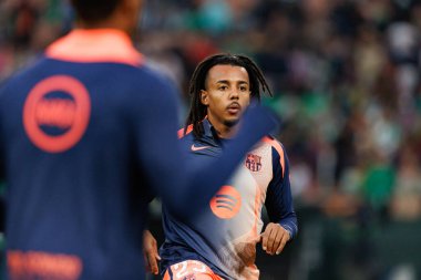 Jules Kounde, Real Betis Balompie ve FC Barcelona (Maciej Rogowski / Ball Raw Images) takımları arasında LaLiga EA Sports maçında görüldü)