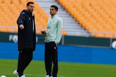 Adrian ve Marc Bartra, Real Betis Balompie ve FC Barcelona (Maciej Rogowski / Ball Raw Images) takımları arasında LaLiga EA Sports maçında görüldü)