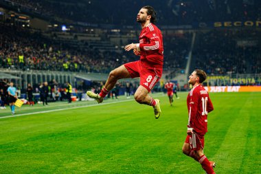 Alexis Mac Allister ve Dominik Szoboszlai Şampiyonlar Ligi 'nde Milano ve Liverpool FC (Maciej Rogowski / Ball Raw Images) arasında oynanan maçta gol attıktan sonra kutlama yaparken görüldü.)