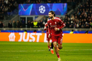 Dominik Szoboszlai Şampiyonlar Ligi FC (Maciej Rogowski / Ball Raw Images) ile Internazionale Milano ve Liverpool FC arasındaki faz maçında attığı golü kutlarken görüldü.)