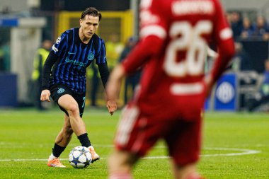 Piotr Zielinski Şampiyonlar Ligi faz oyunu sırasında Internazionale Milano ve Liverpool FC (Maciej Rogowski / Ball Raw Images) arasında görüldü)