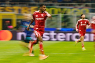 Alexander Isak Şampiyonlar Ligi 'nde Internazionale Milano ve Liverpool FC (Maciej Rogowski / Ball Raw Images)