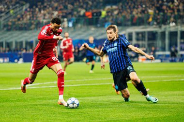 Hugo Ekitike ve Fran Acerbi, Internazionale Milano ile Liverpool FC (Maciej Rogowski / Ball Raw Images) arasındaki Şampiyonlar Ligi faz maçında görüldü.)