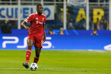 Ibrahima Konate, Şampiyonlar Ligi 'nde Internazionale Milano ve Liverpool FC (Maciej Rogowski / Ball Raw Images) arasında oynanan faz maçında görüldü.)
