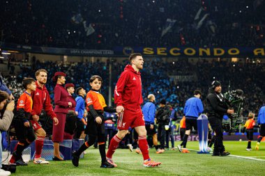 Andy Robertson Şampiyonlar Ligi faz oyunu sırasında Internazionale Milano ve Liverpool FC (Maciej Rogowski / Ball Raw Images) arasında görüldü.)