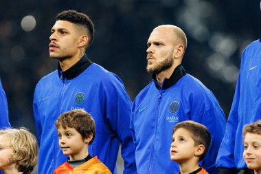 Luis Henrique ve Federico Dimarco Şampiyonlar Ligi faz maçında Internazionale Milano ve Liverpool FC (Maciej Rogowski / Ball Raw Images) arasında görüldü.)